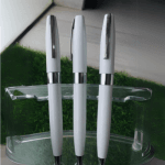Professional White Pen
